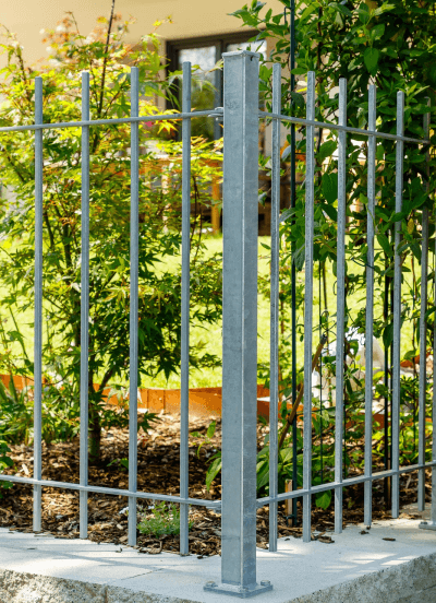 Zaun Padua in einer Gartenecke | Feuerverzinkt